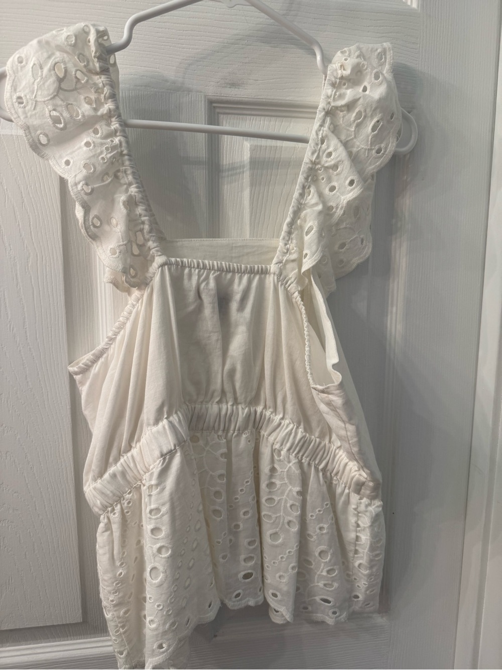 Banana Republic White Eyelet Peplum Tank with Ruffle Straps - Picture 4 of 4